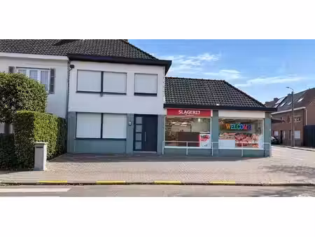 bâtiment commercial à vendre à harelbeke pour € 399.000
