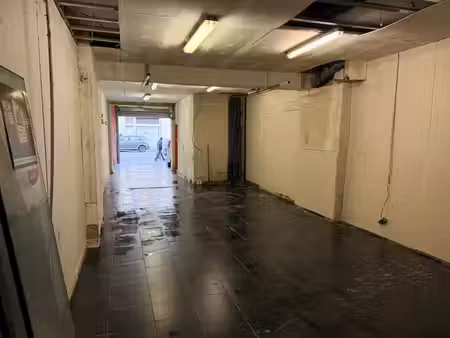 dépôt à louer