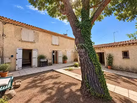 vente maison 4 pièces 131 m² à chateaurenard (13160)  232 000 €
