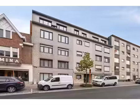 ruim appartement met 3 slaapkamers en zuidwestgericht ter...