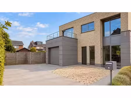 maison moderne et lumineuse à tielt