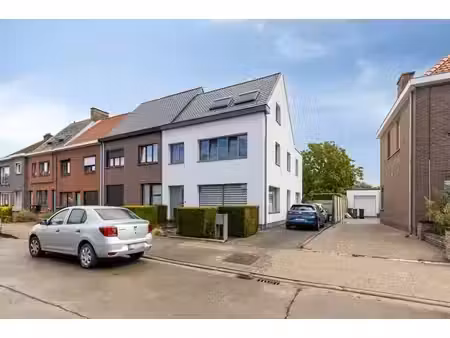 maison de 4 chambres prête à emménager à vendre au cœur de z