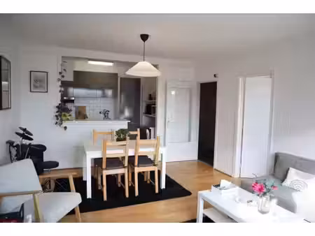 a voir !!! appartement 1 chambre à angleur.