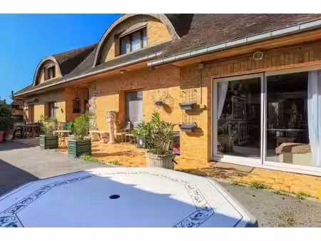 maison de 8 pièces de 219 m² à campagne-lès-hesdin