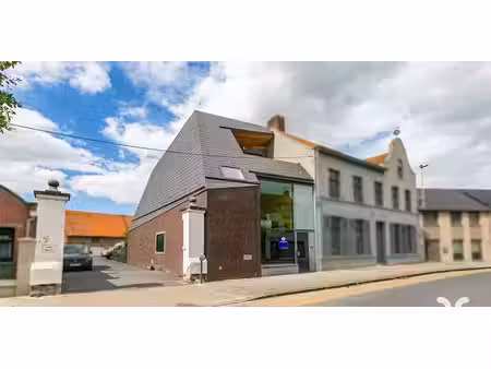 bâtiment commercial à louer à eernegem pour € 650