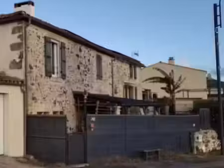 vente maison 6 pièces 160 m² à mervent (85200)  176 000 €