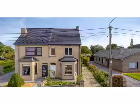 maison à vendre à nazareth pour € 385.000 avec 3 chambres à coucher