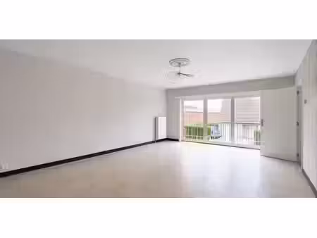 appartement à louer à mouscron pour € 850 avec 2 chambres à coucher