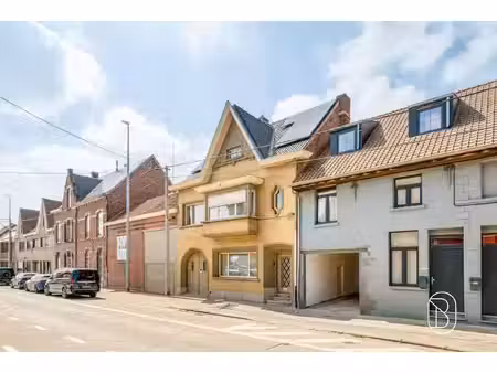 huis te koop in waregem met 4 slaapkamers