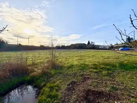 terrain à bâtir pour complexe hôtelier