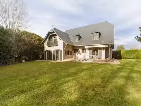 vente maison 5 pièces 218.51 m² à oloron-sainte-marie (64400)  292 800 €