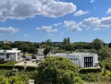 studio entièrement meublé et équipé