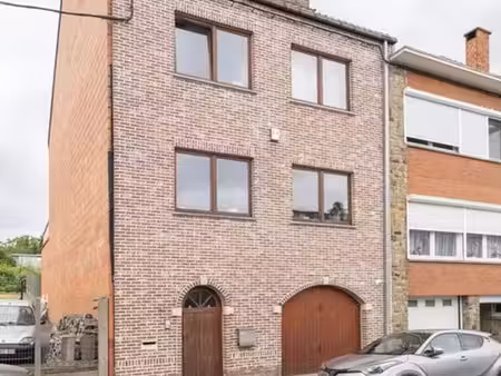 immeuble de rapport (328m²) – 2 duplex + jardin