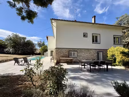 maison années 60 entièrement rénovée.