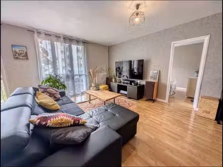 appartement à vendre 3 pièces joue les tours (37)