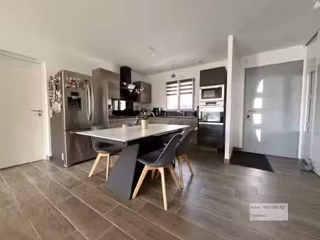maison plain-pied 96m2  suite  croix chapeau (17)