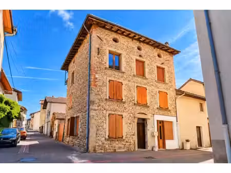 saint-étienne-de-saint-geoirs – maison de village en pierre à fort potentiel – env. 96 m² 