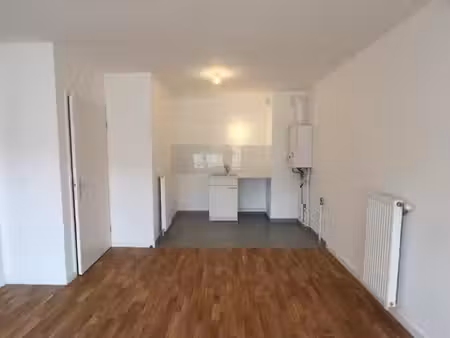 saint-thibault-des-vignes (77) - appartement 2 pieces en rez-de-jardin - vente de la nue-p