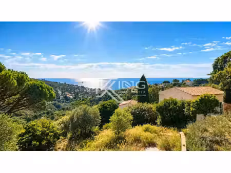 vente terrain roquebrune-sur-argens (83380)