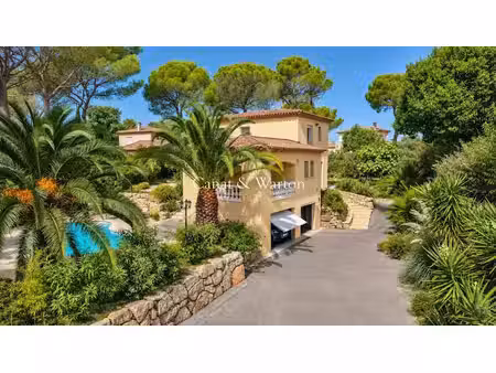 vente villa 7 pièces 163.35 m² à saint-raphael (83700)  1 220 000 €