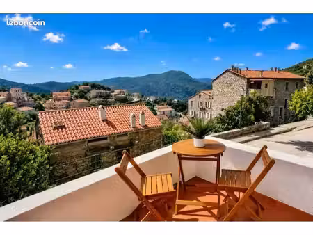 à louer à l’année – t1 meublé avec 2 terrasses – sartène