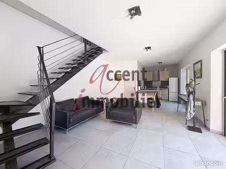 maison de ville 3 pièces 80 m²