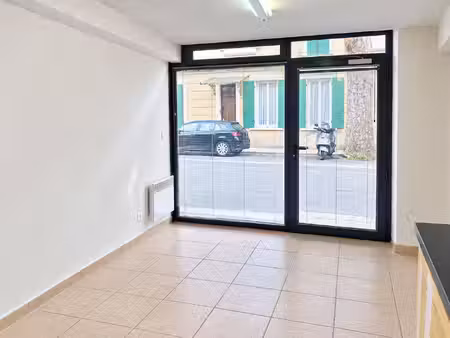 local commercial à louer