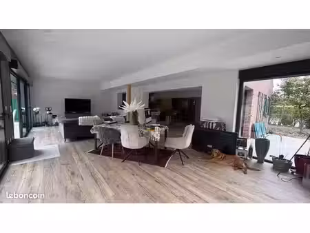 maison 7 pièces 176 m²
