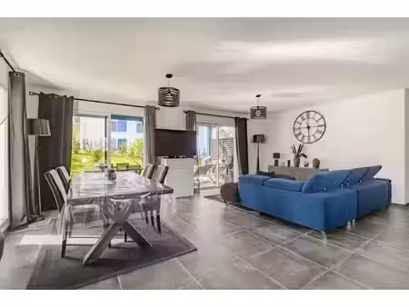 maison neuve à ascain