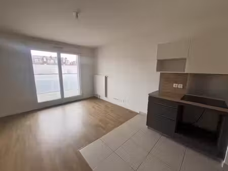 duplex 4 pieces de 87m² - courtilles