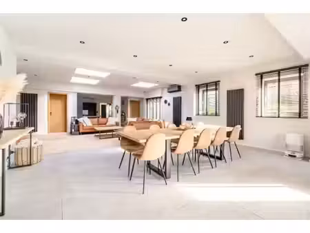 energiezuinige woning met loods van 250m².