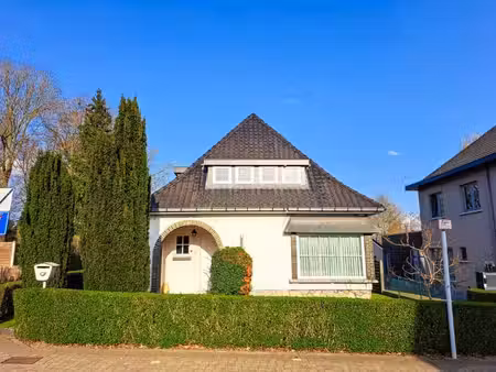 totaal te renoveren open bebouwing op 413m²