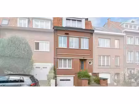 maison à vendre à woluwe-saint-pierre pour € 495.000 avec 4 chambres à coucher