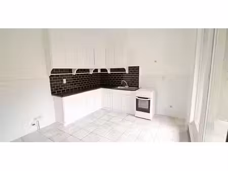 maison à louer à gent pour € 1.220 avec 3 chambres à coucher