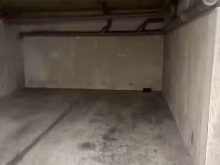 parking sous-terrain marseille 13009