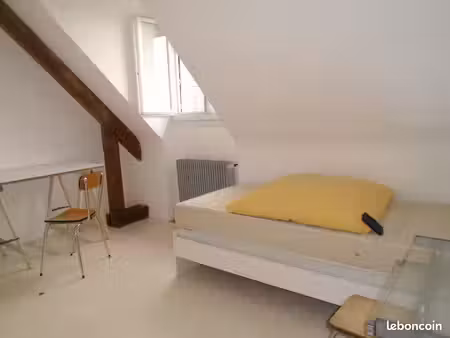 loue studio meublé