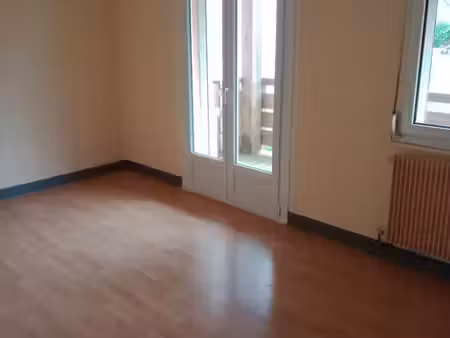a louer f4 rdc grd balcon corcieux