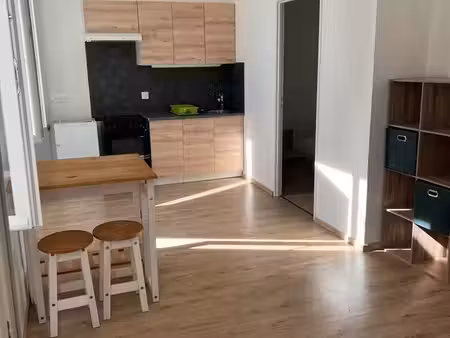 appartement t2 1er étage