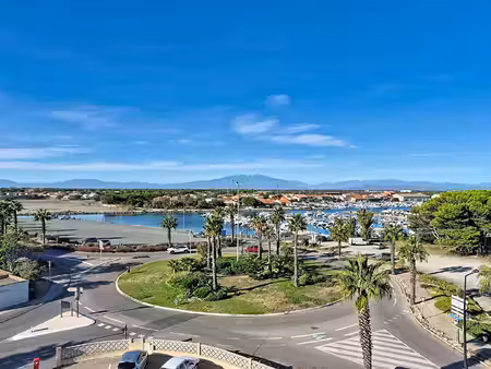 le barcarès  appartement f1 dans résidence vue mer