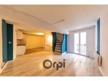 maison rénovée avec deux chambres