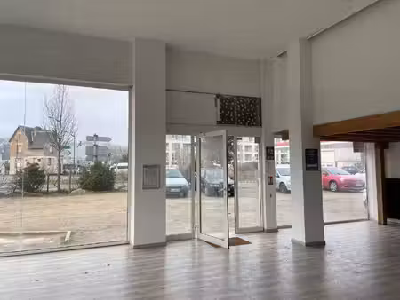 local commercial à louer