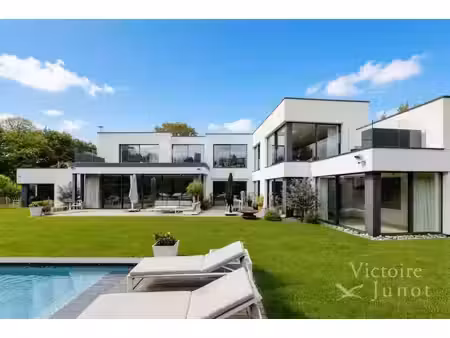 villa à louer avec garage et piscine   rhode-saint-genèse (vbe73189)