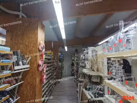 local commercial à louer