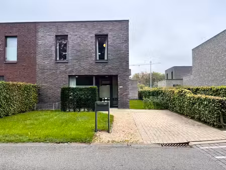 huis te huur in nazareth-de pinte met 3 slaapkamers