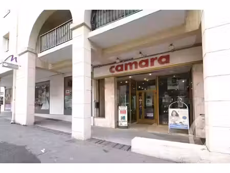 local commercial à vendre