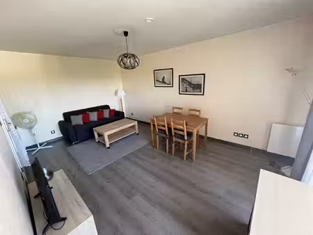 appartement deux pièces  meublé + parking - cergy le haut (44.38 m²)