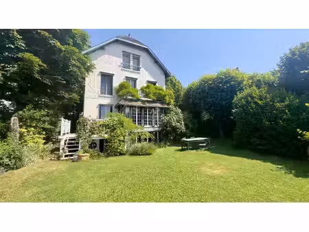 maison de luxe à vendre dans le quartier brancas-fontenelles-beauregard