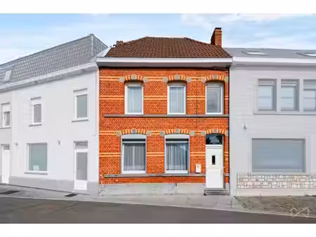 huis te koop in aat met 3 slaapkamers