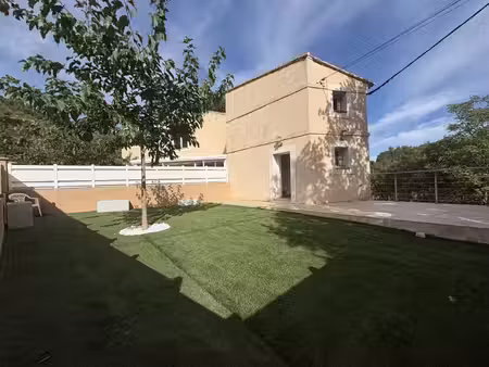 haut de villa t4 meublé - la destrousse