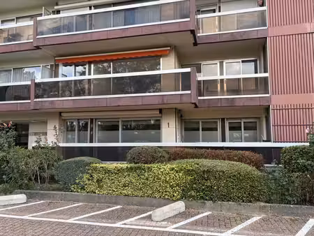 appartement 2ch. à louer à nivelles  balcon  garage  peb c